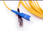 Nous vous aidons à trouver le câble en fibre optique adapté.